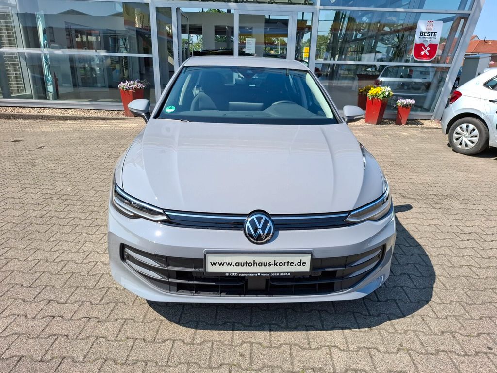 Volkswagen Golf 2024