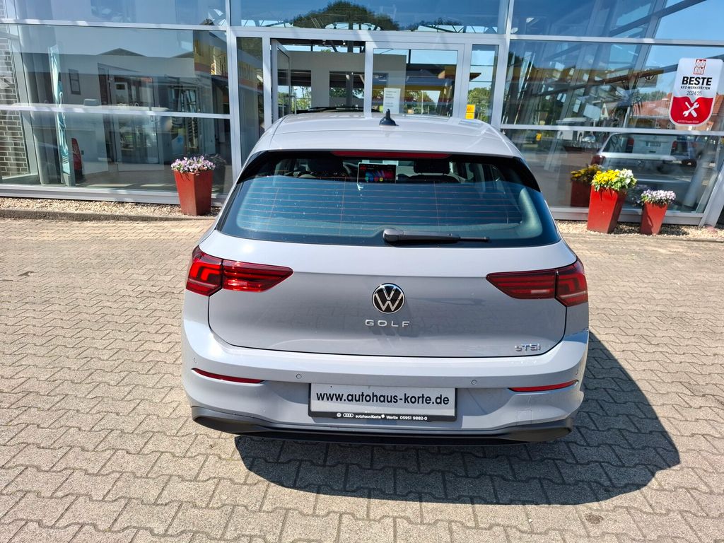 Volkswagen Golf 2024