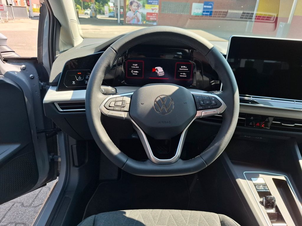 Volkswagen Golf 2024