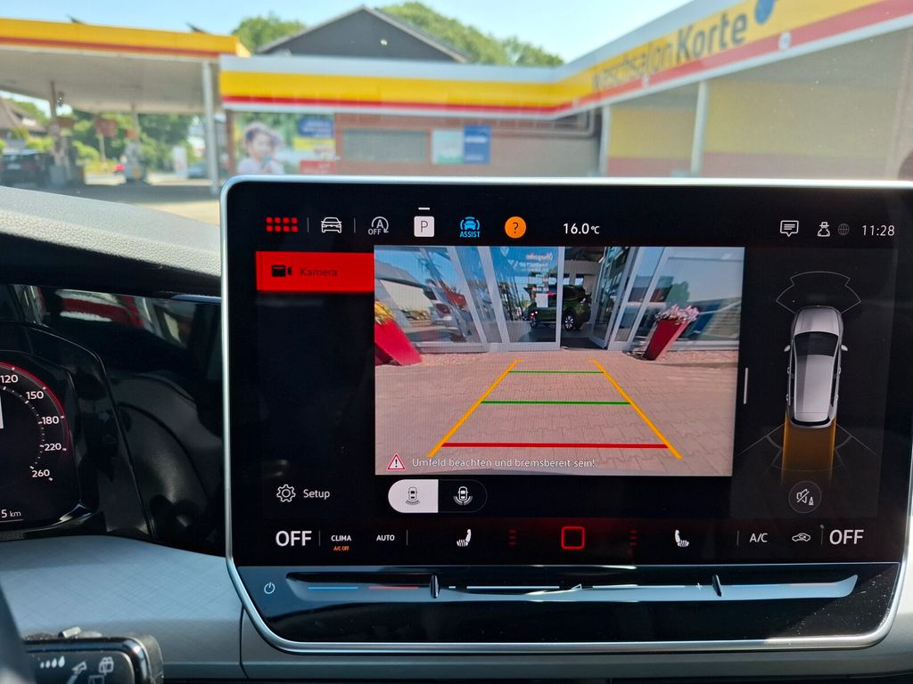 Volkswagen Golf 2024