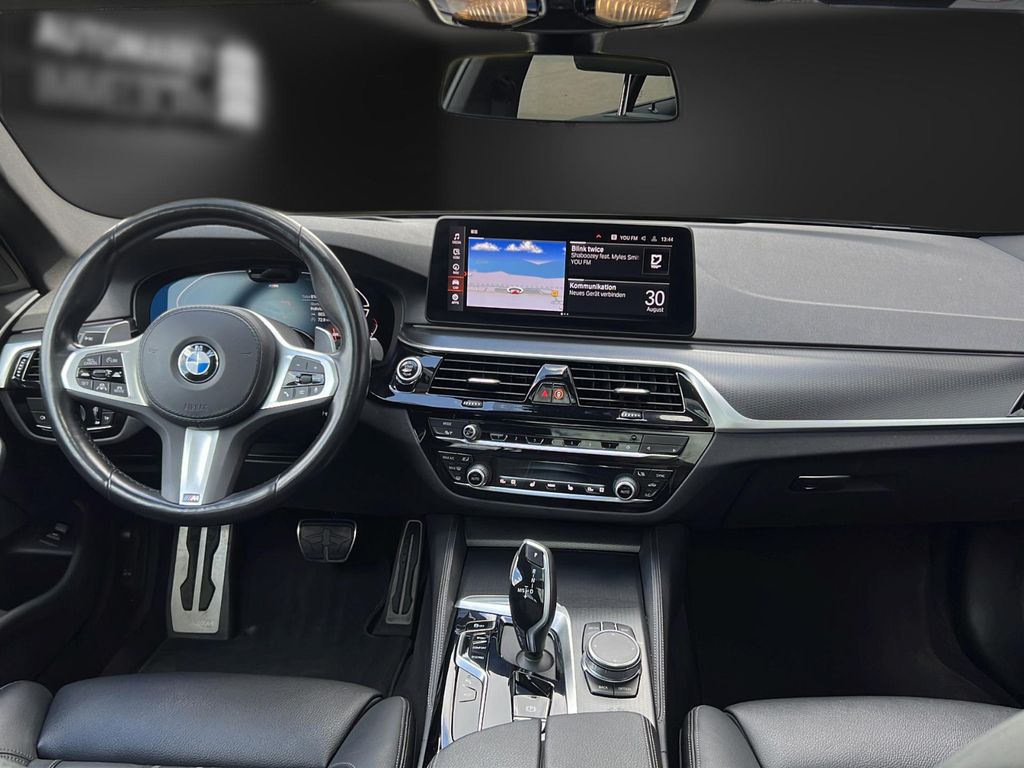 BMW 530 2023