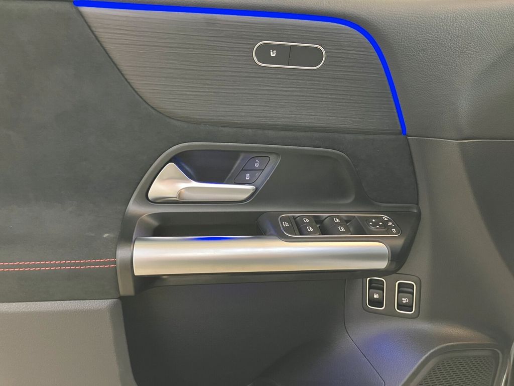 Mercedes-Benz B 250 2024