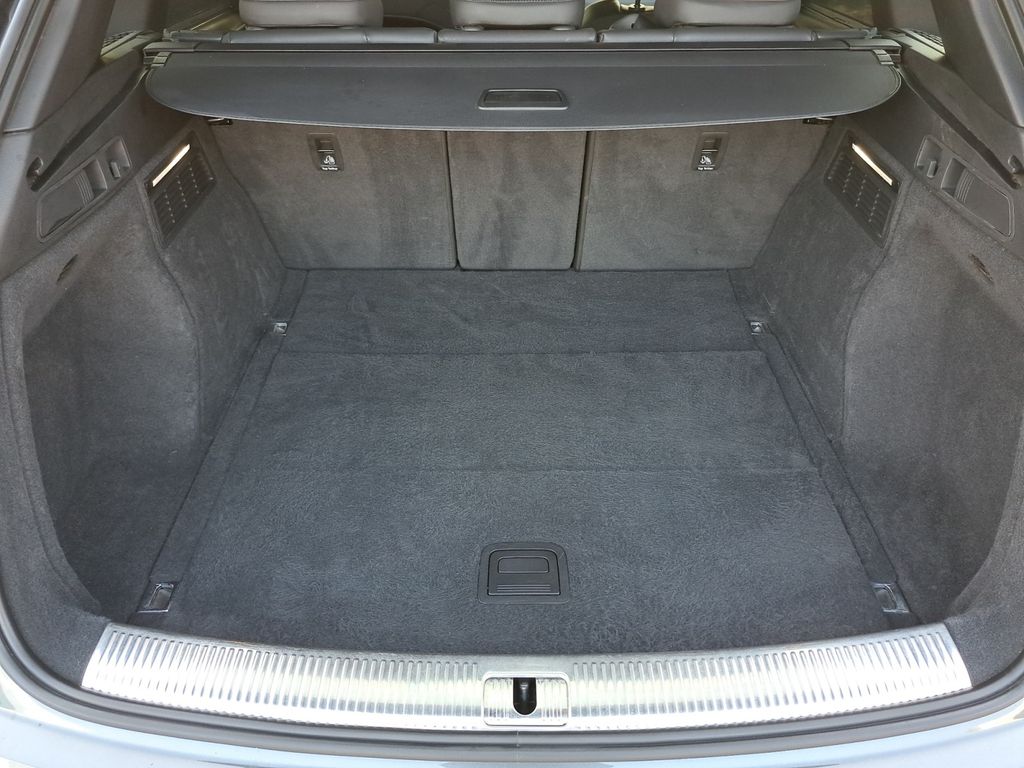 Audi SQ5 2022