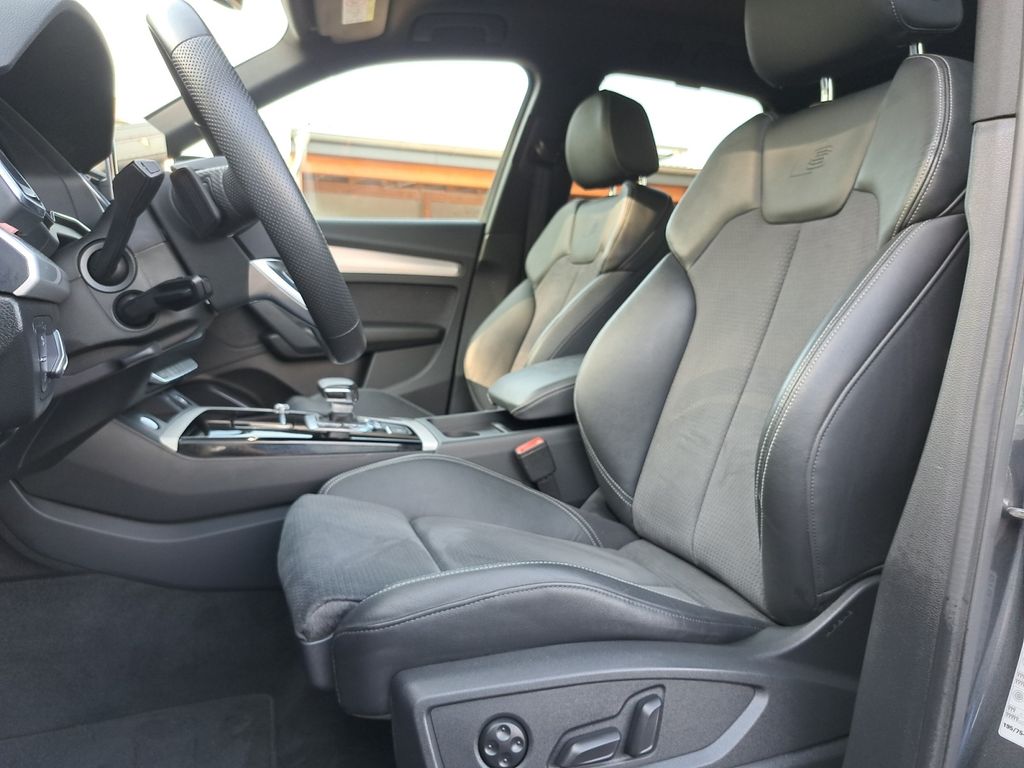 Audi SQ5 2022