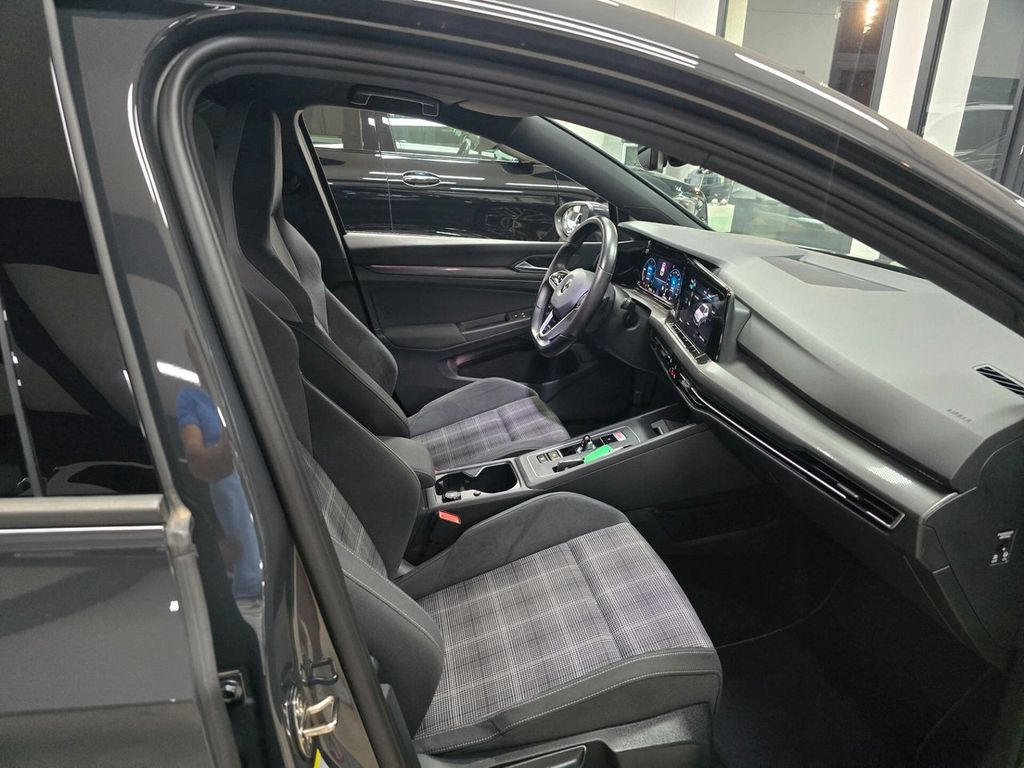 Volkswagen Golf 2022