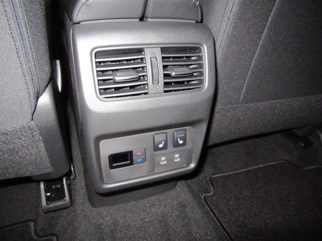 Nissan X-Trail 2025