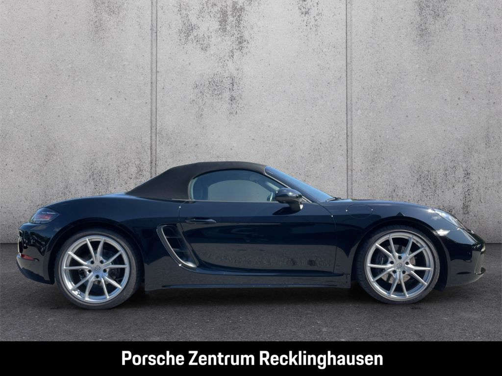 Porsche Boxster 2024