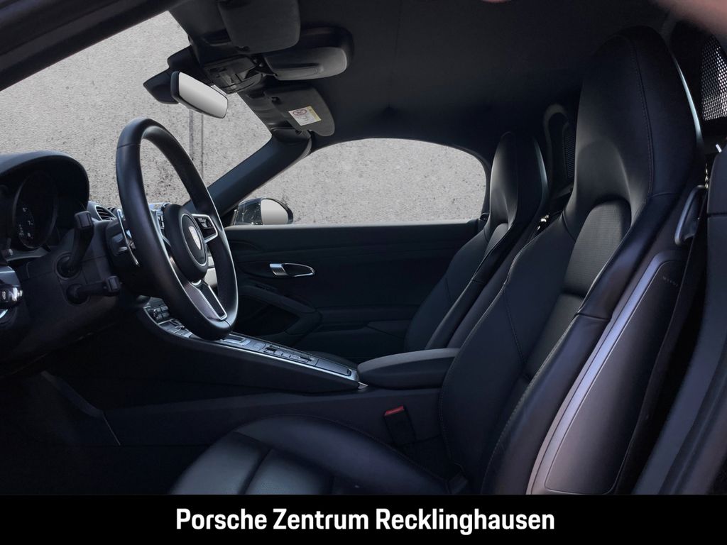 Porsche Boxster 2024
