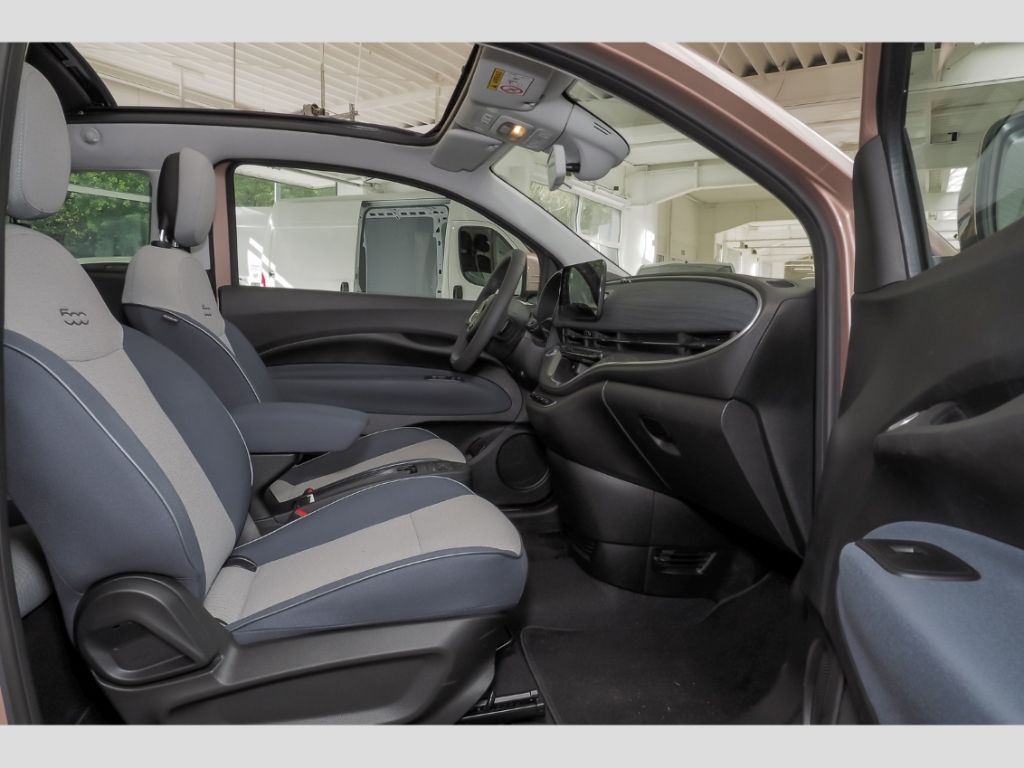 Fiat 500e 2023