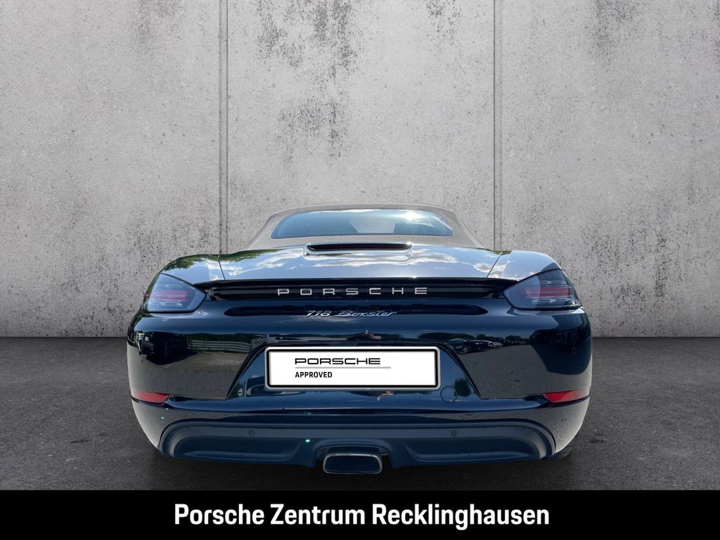 Porsche Boxster 2024