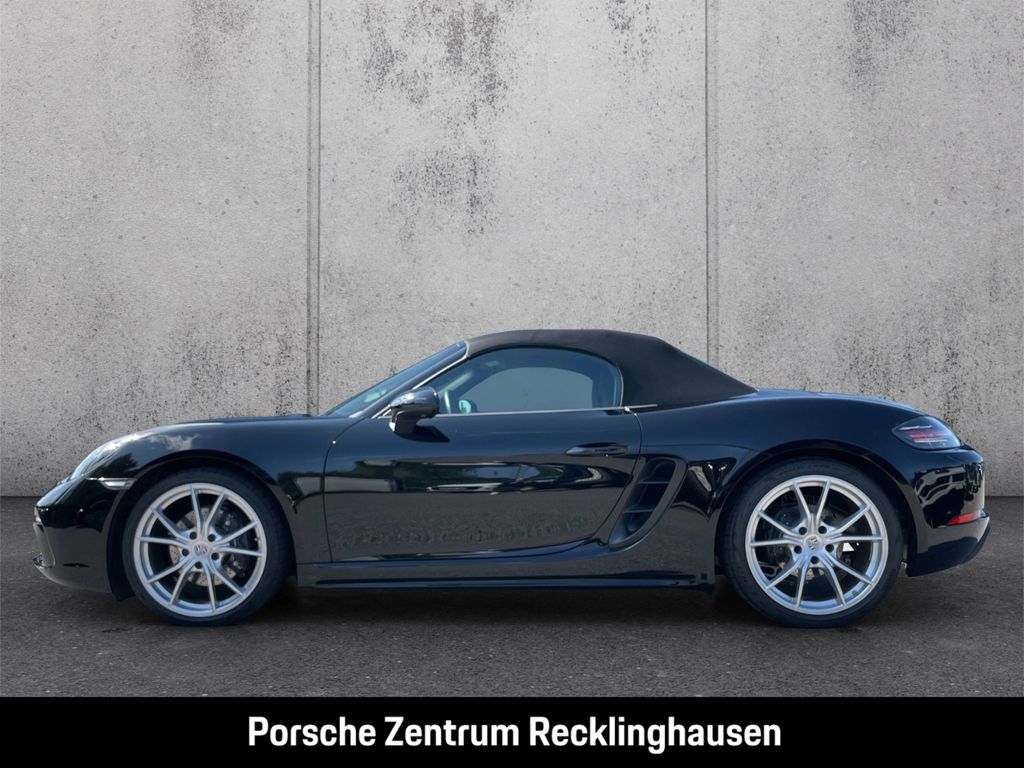 Porsche Boxster 2024