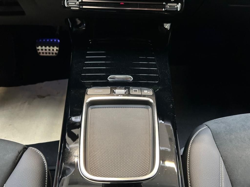 Mercedes-Benz A 180 2025