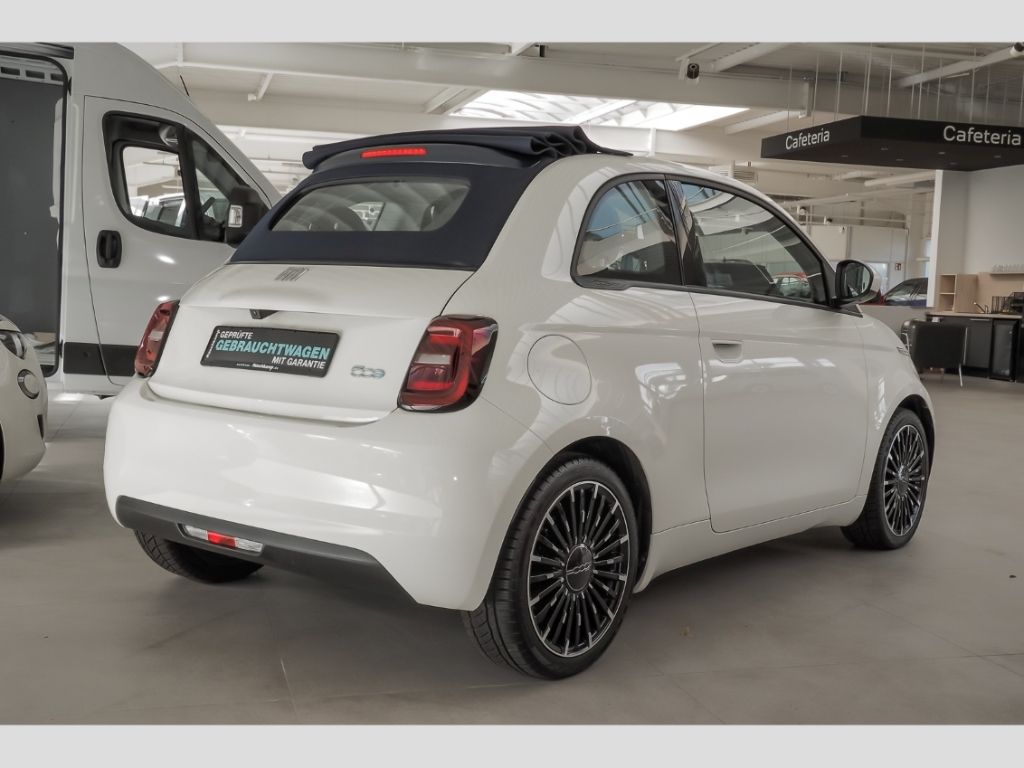 Fiat 500e 2023