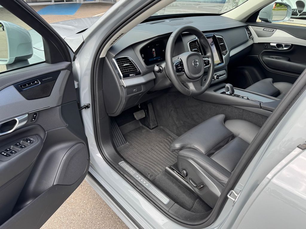 Volvo XC90 2023
