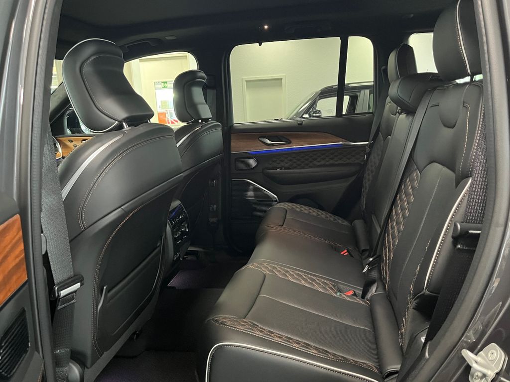 Jeep Grand Cherokee 2025