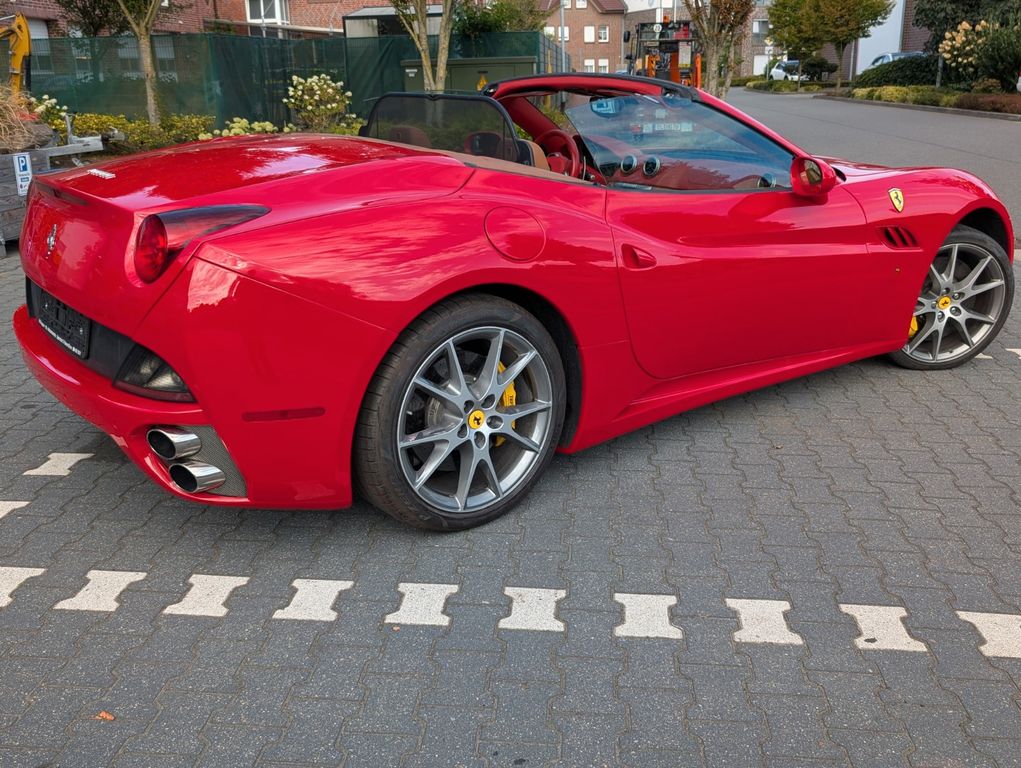 Ferrari California 2012