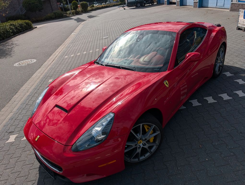 Ferrari California 2012