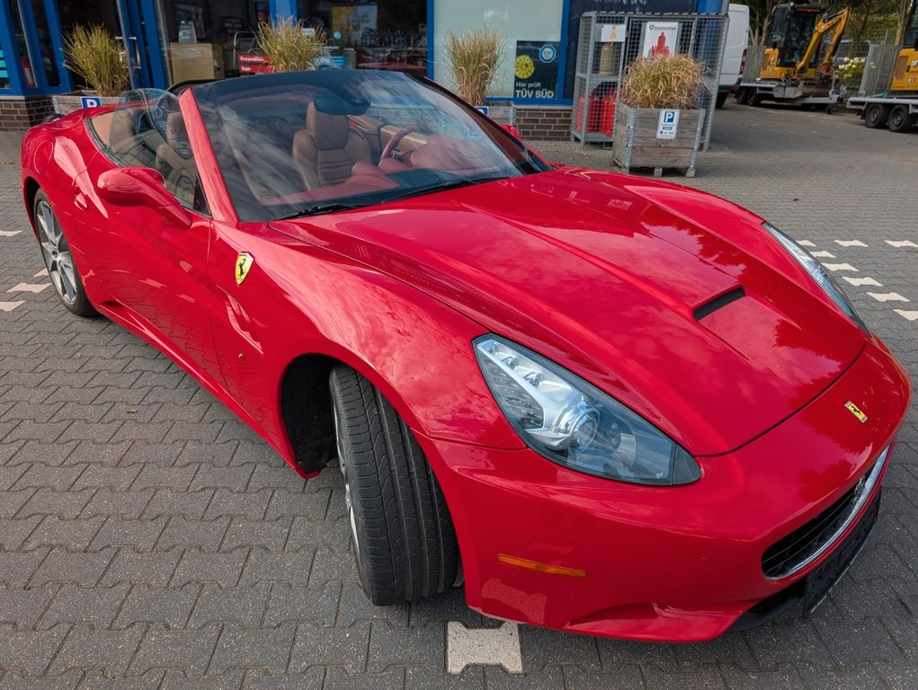 Ferrari California 2012