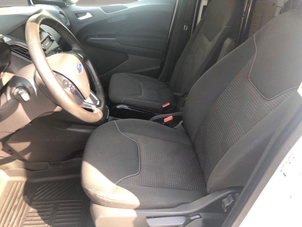 Ford Transit Courier 2022