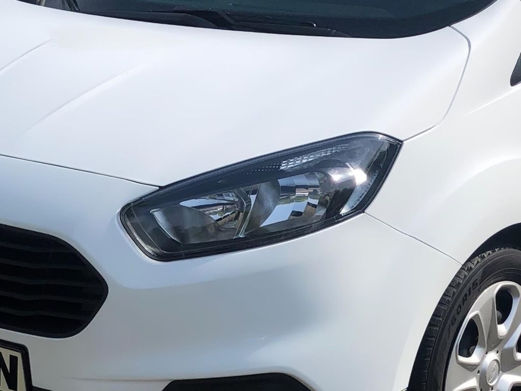 Ford Transit Courier 2022