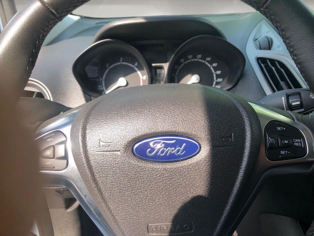 Ford Transit Courier 2022