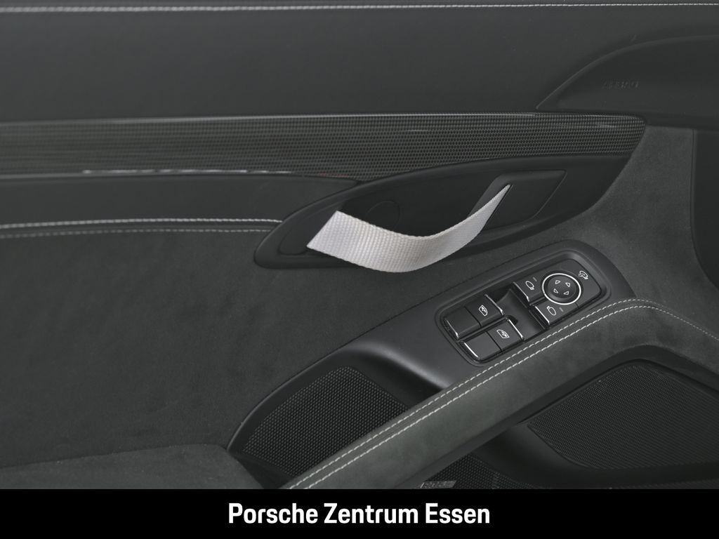 Porsche Cayman 2021