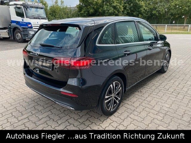 Mercedes-Benz B 180 2024