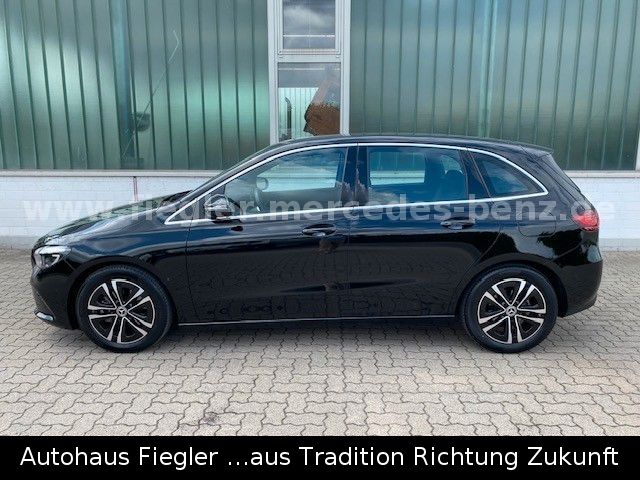 Mercedes-Benz B 180 2024