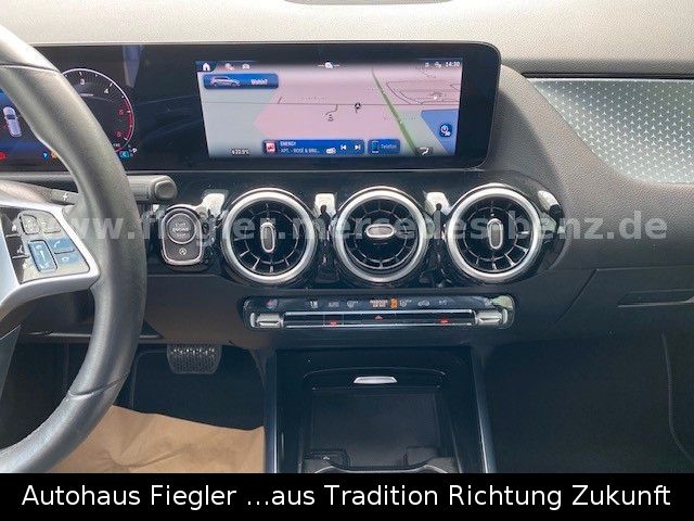 Mercedes-Benz B 180 2024