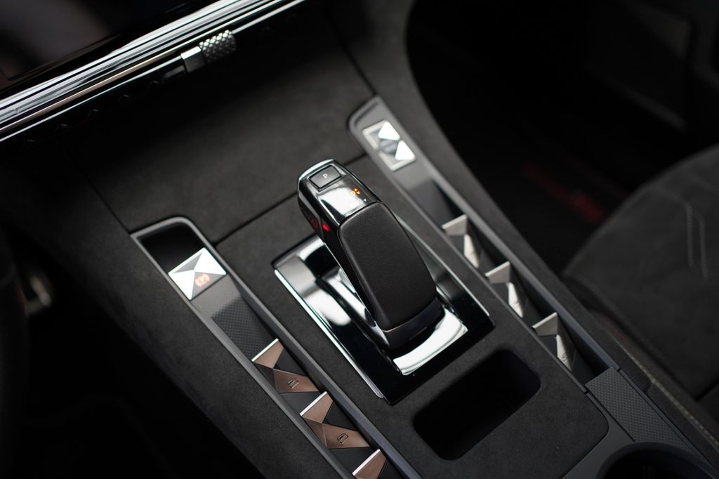 DS Automobiles DS7 (Crossback) 2022