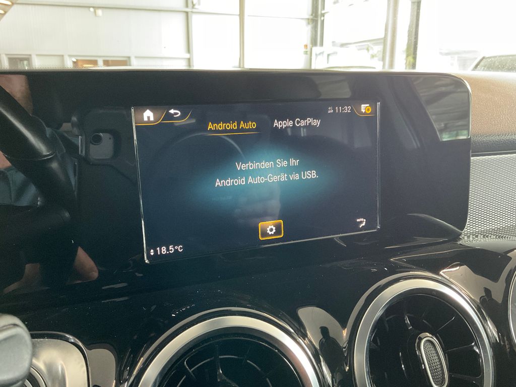 Mercedes-Benz GLB 180 2022