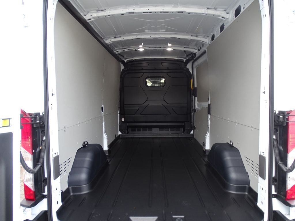 Ford Transit 2025