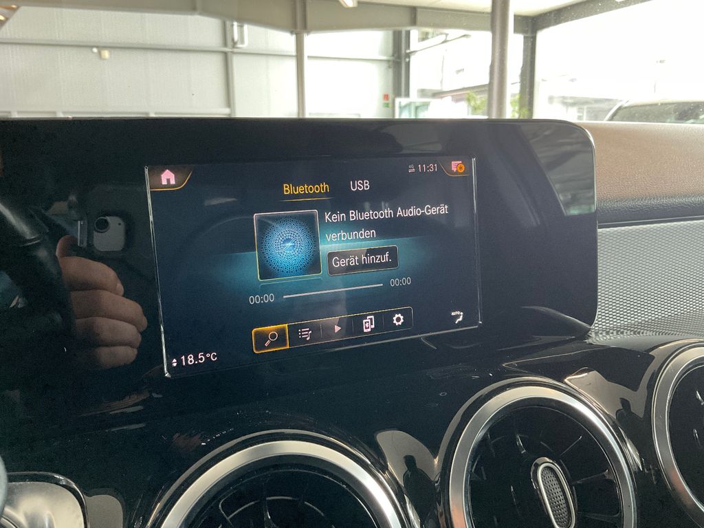 Mercedes-Benz GLB 180 2022