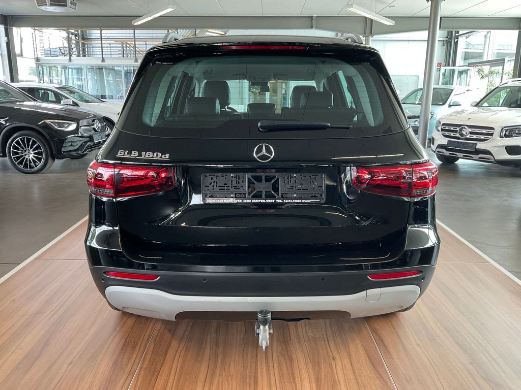 Mercedes-Benz GLB 180 2022