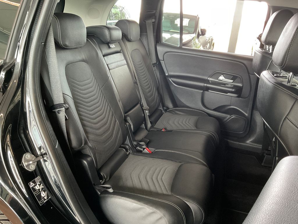 Mercedes-Benz GLB 180 2022