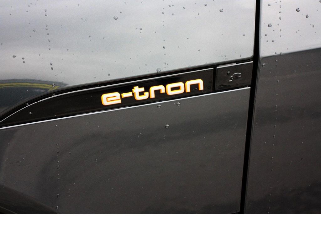 Audi e-tron 2022
