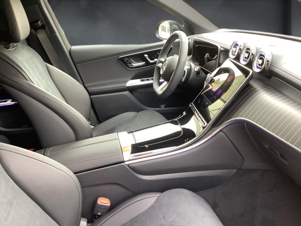 Mercedes-Benz GLC 300 2025