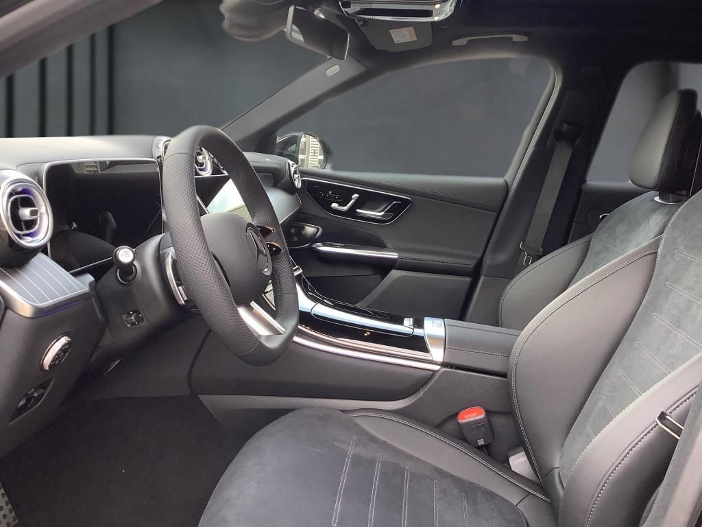 Mercedes-Benz GLC 300 2025