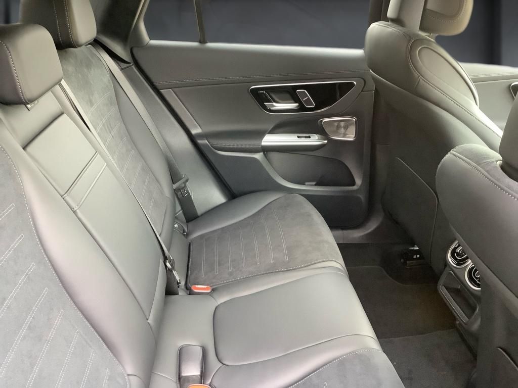 Mercedes-Benz GLC 300 2025