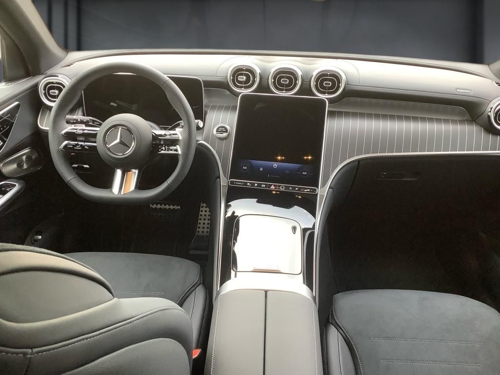 Mercedes-Benz GLC 300 2025