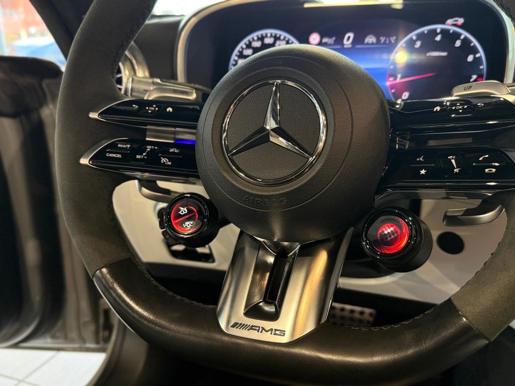 Mercedes-Benz SL 63 AMG 2022