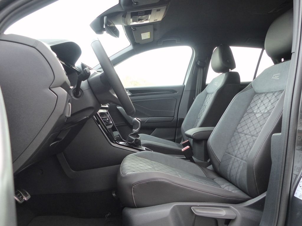 Volkswagen T-Roc 2024