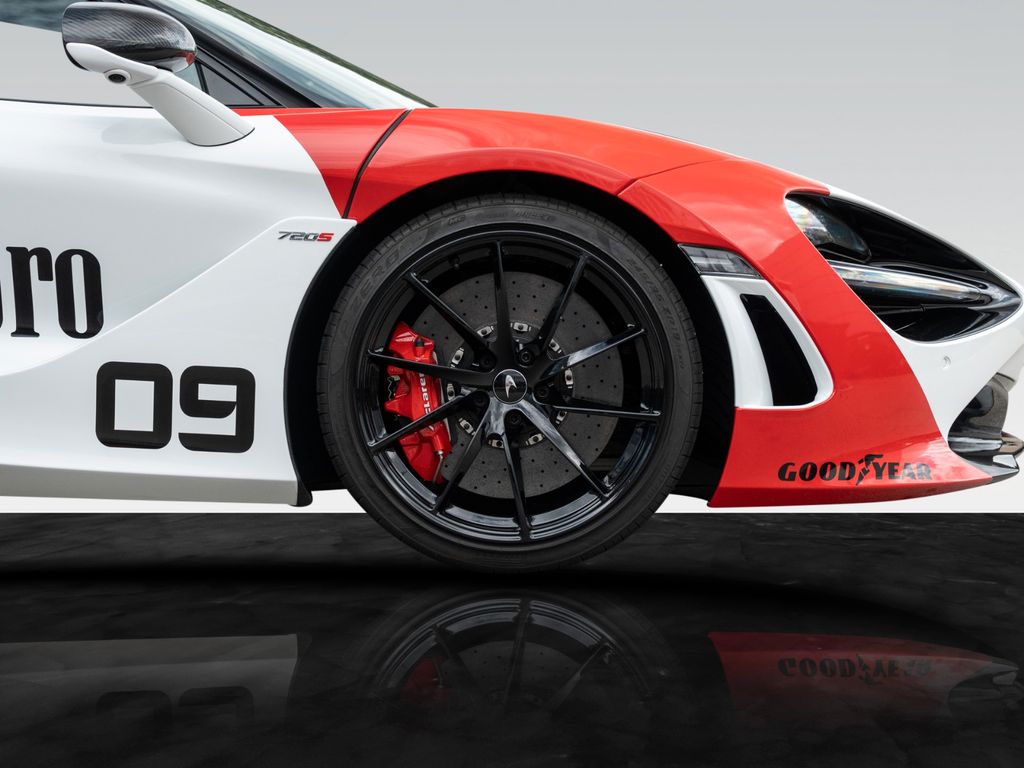 McLaren 720S 2022