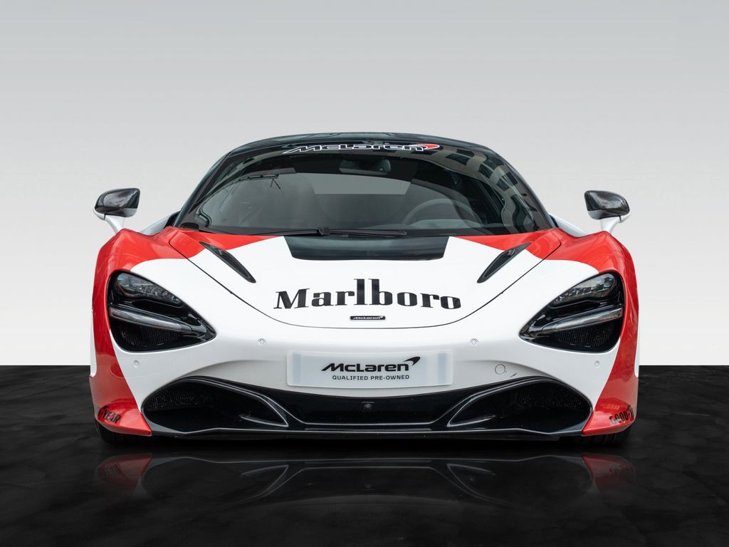 McLaren 720S 2022