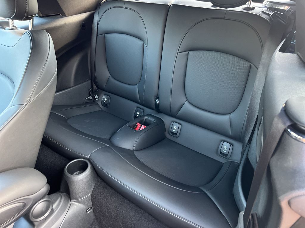 MINI John Cooper Works Cabrio 2023