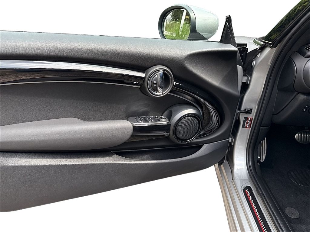 MINI John Cooper Works Cabrio 2023