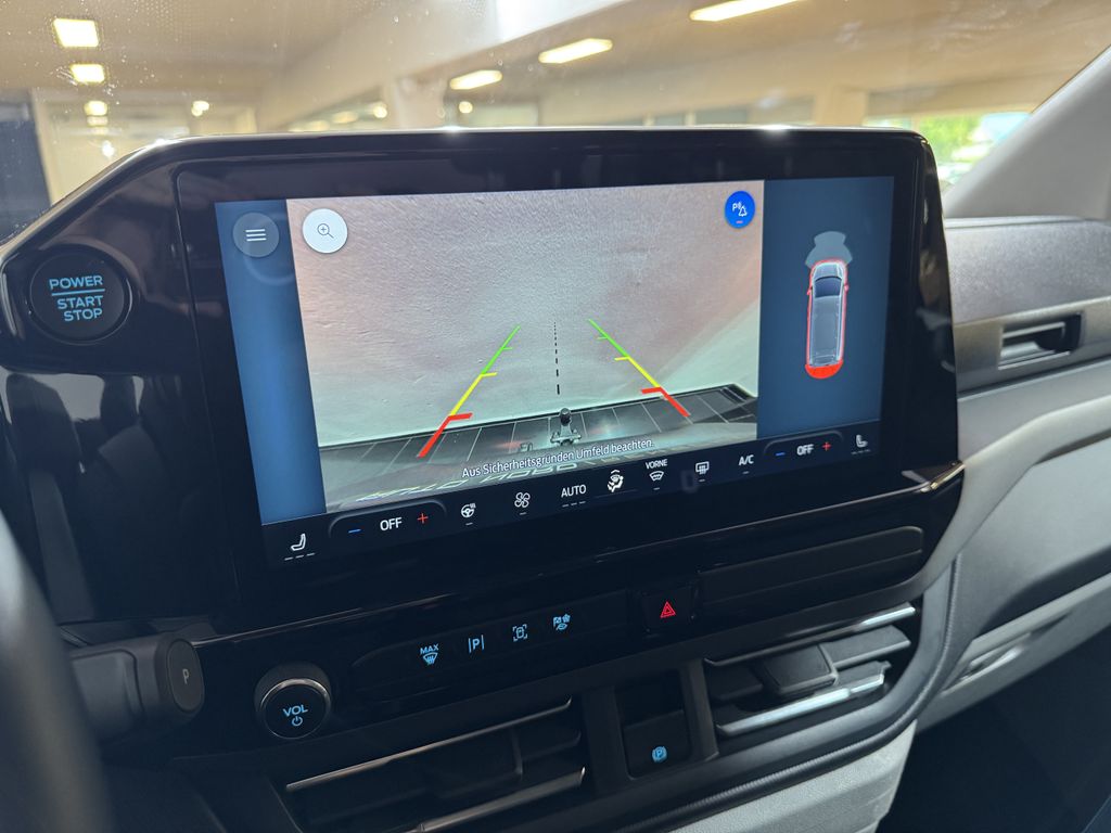 Ford Tourneo Custom 2025