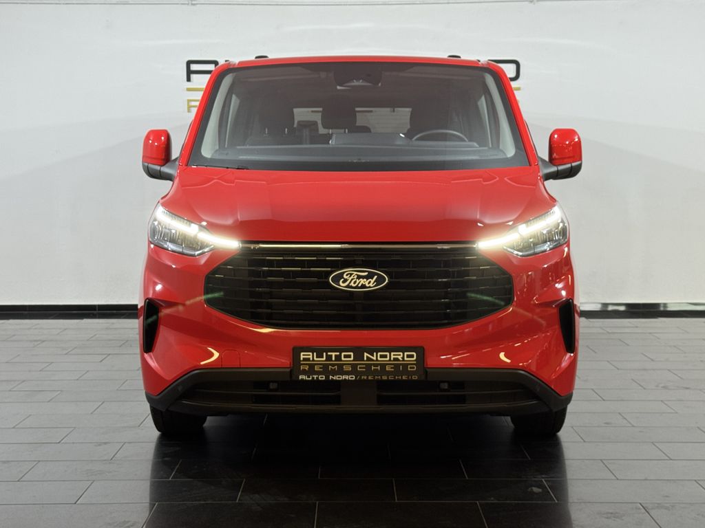 Ford Tourneo Custom 2025