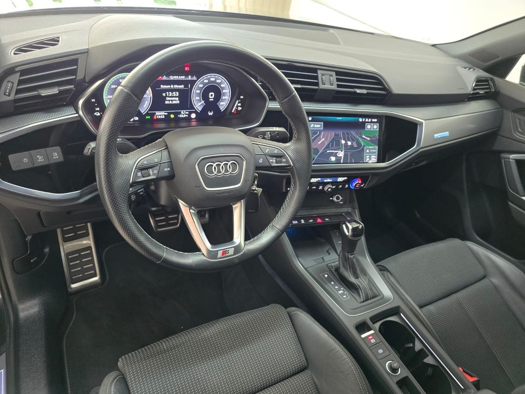 Audi Q3 2021