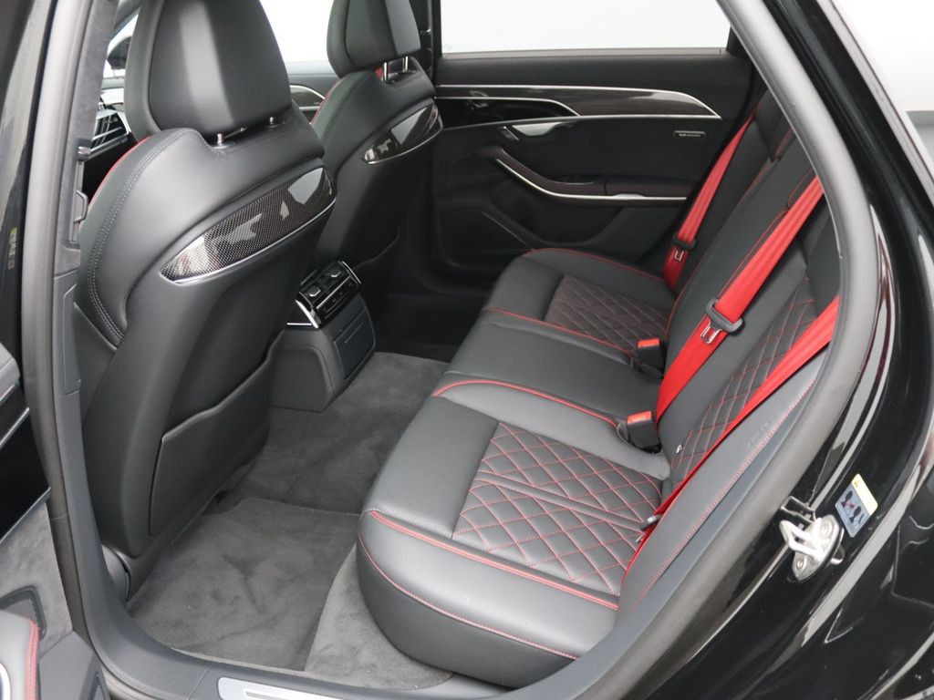 Audi S8 2023